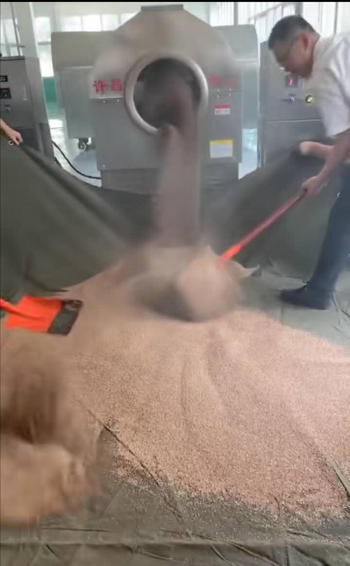 Customer pick-up roasting machine after tested roasting sesame at same day
