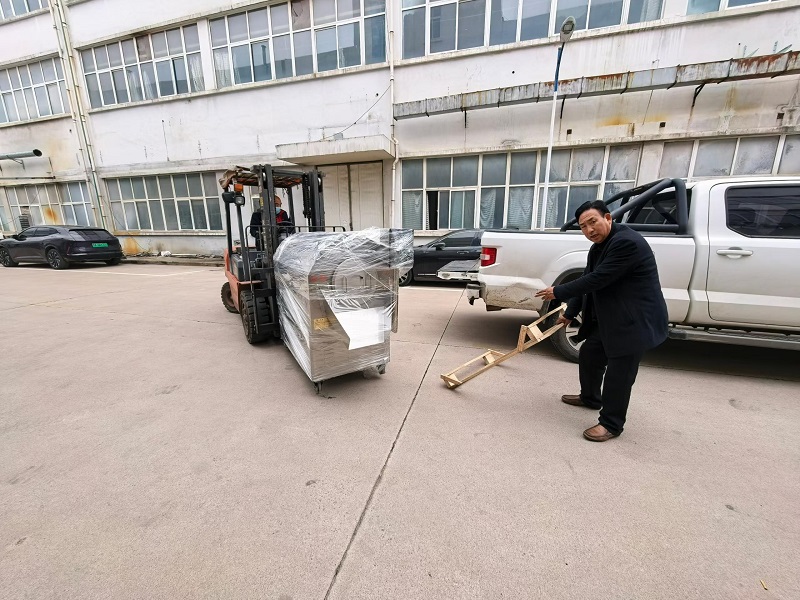 The customers from Hubei returned home fully satisfied.