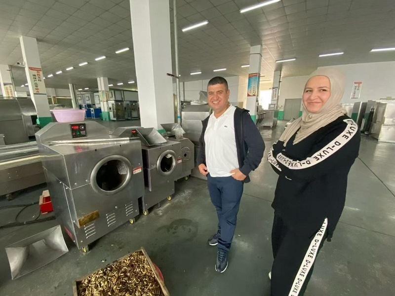 An Australian client came to our company for an inspection.