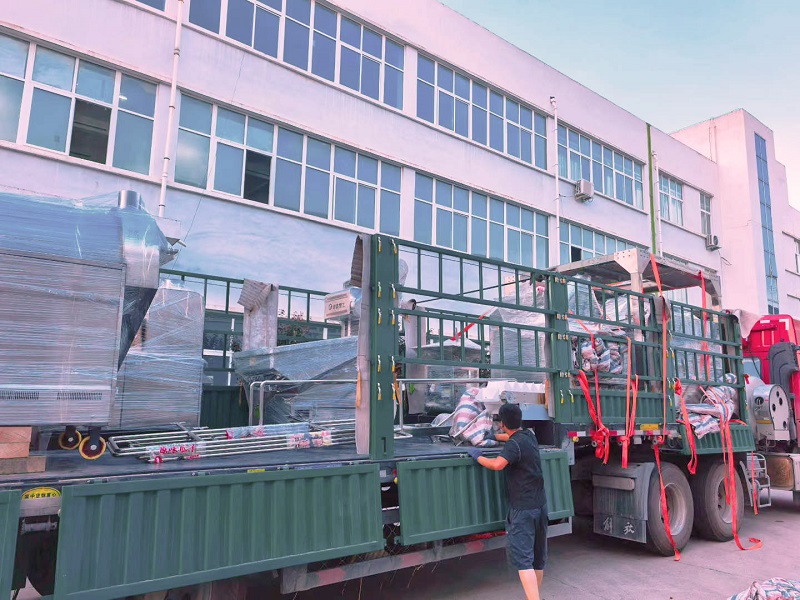 The assembly line roasting equipment has completed the shipment.